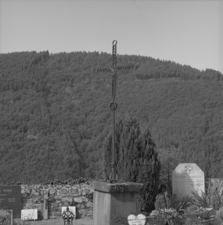 Croix de cimetière