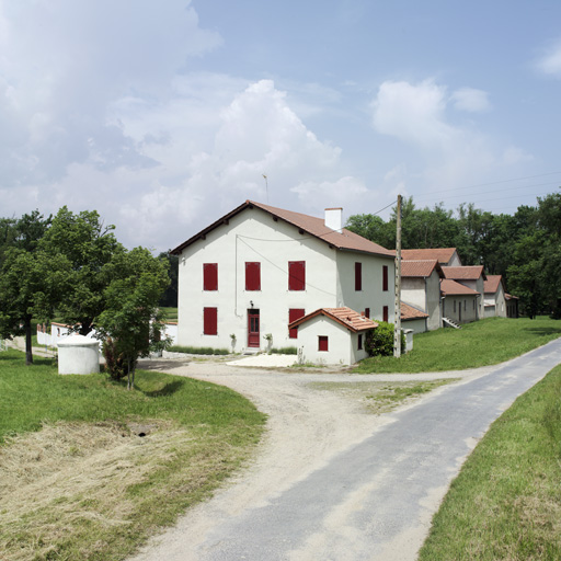 Ferme, moulin puis minoterie Moutot et scierie Gatier