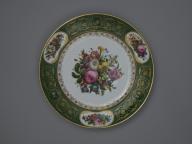 assiette dite assiette de présentation du service dit "service d'apparat du château de Randan"