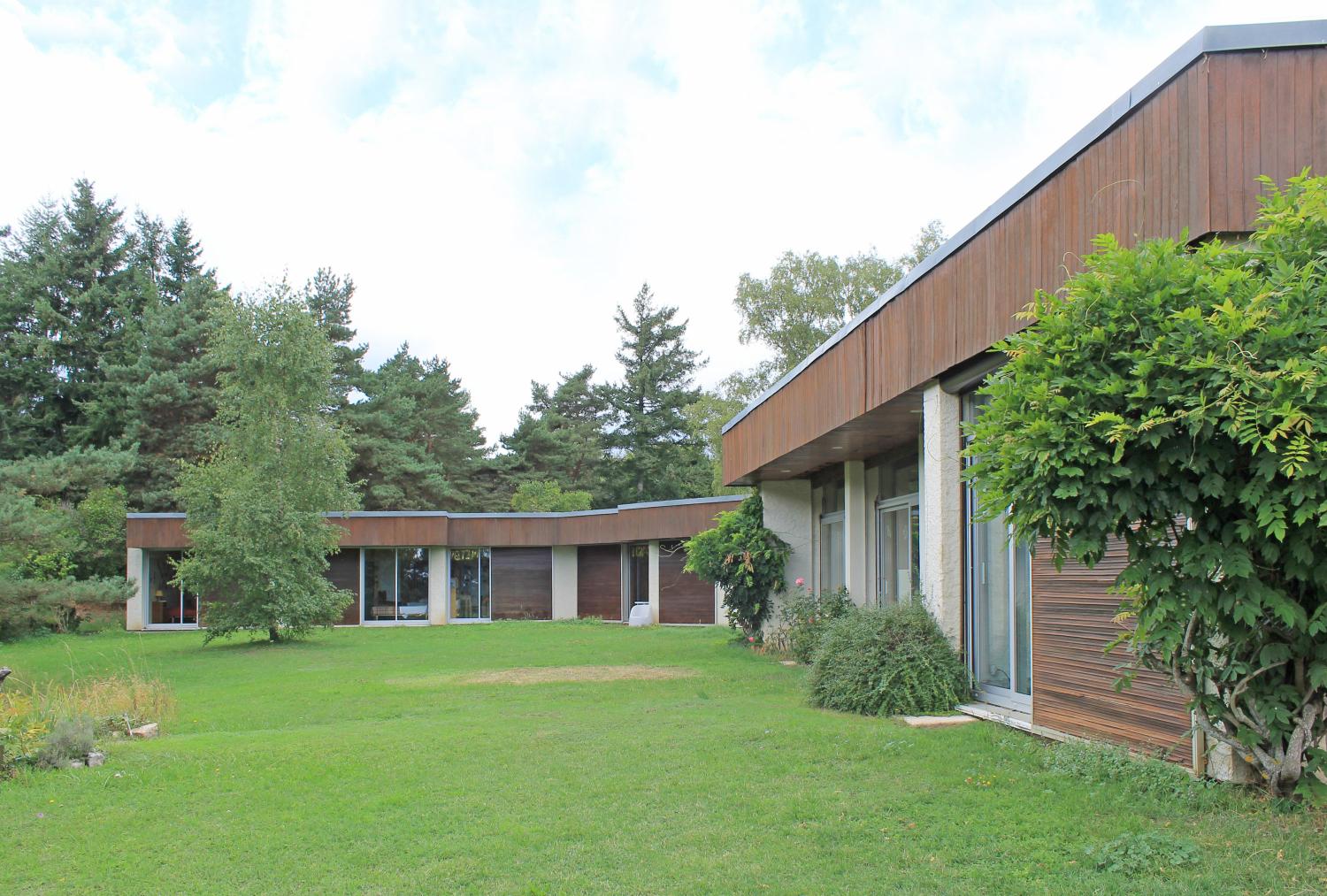 Saint-Genès-Champanelle, la maison T., 1971, Jean-François COUSIN et Aimé VERNAY architectes