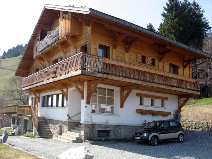 Maison, dite chalet le Coteau