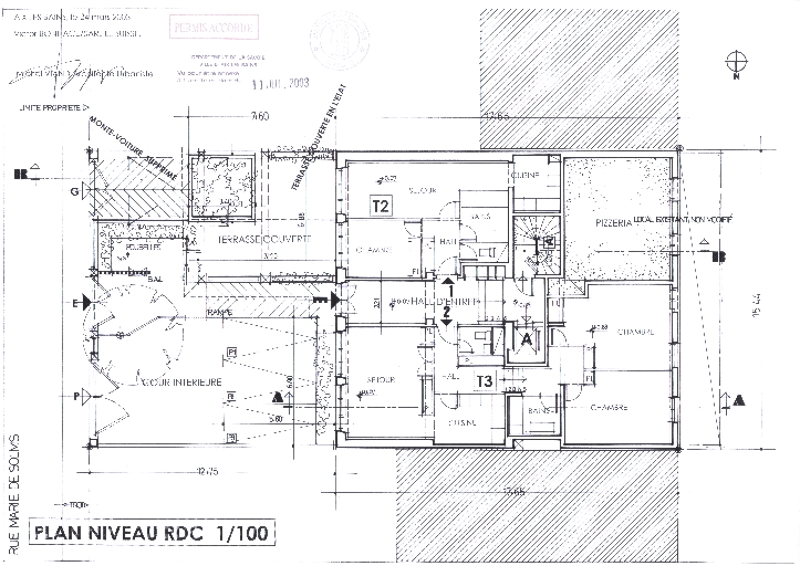 Maison, puis maison et restaurant, puis hôtel de voyageurs, dit Hôtel Suisse, actuellement immeuble, dit villa Suisse