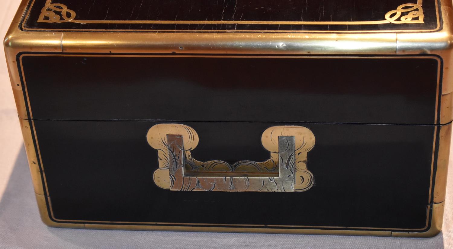 Nécessaire de voyage d'Antoine d'Orléans duc de Montpensier