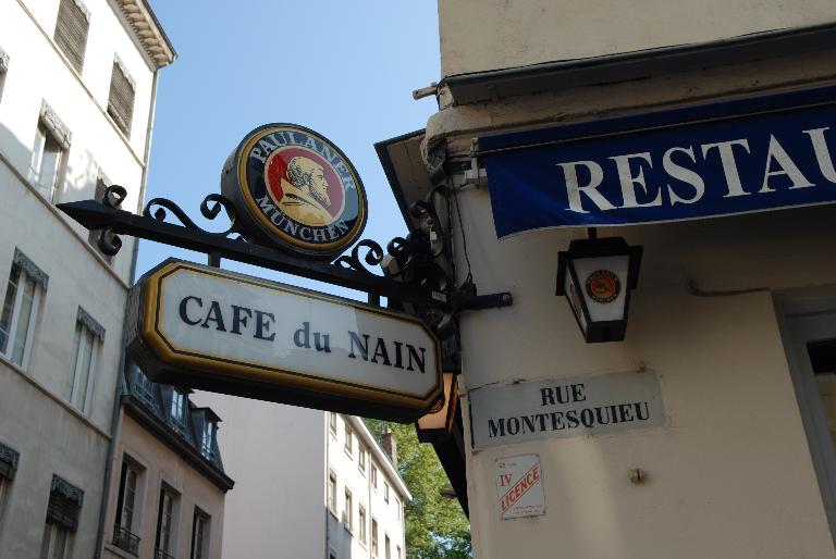 Rue Montesquieu