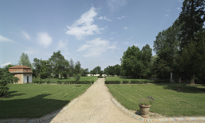 Jardin du château de Curraize