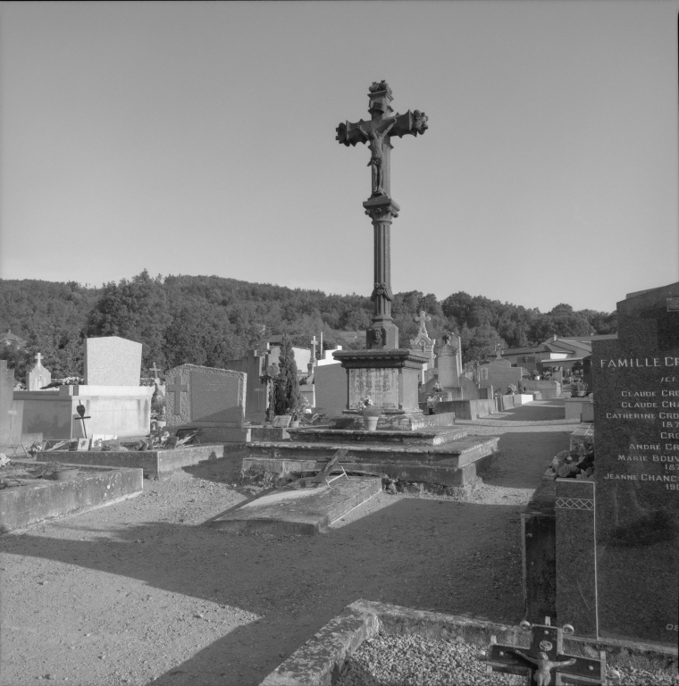 Croix de cimetière