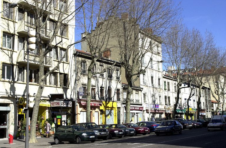 Avenue dite cours Charlemagne