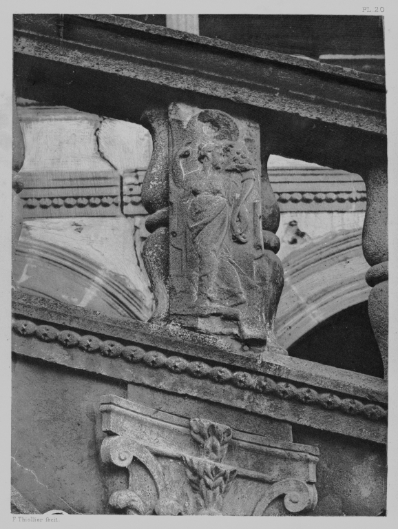 Ensemble des bas-reliefs de la balustrade de la rampe du corps de galerie