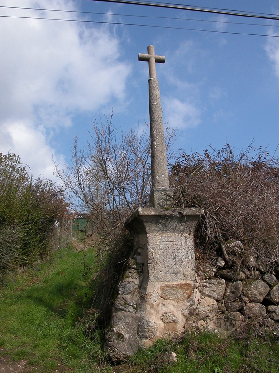 Croix de chemin, dite croix de saint Etienne