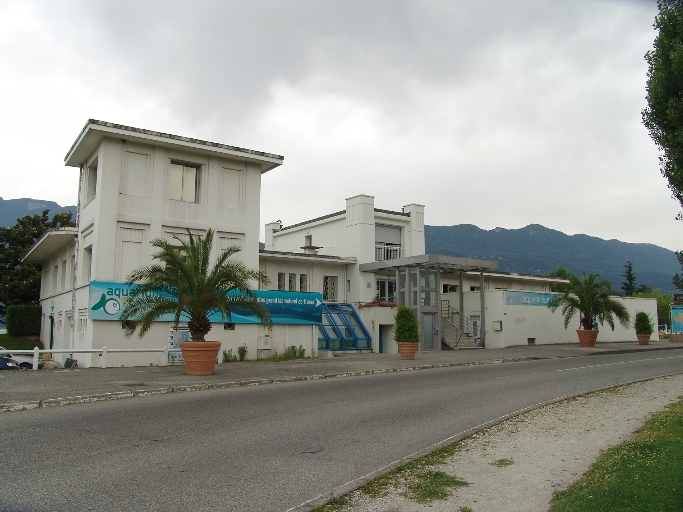 Ecole supérieure, dite station d'études hydrologiques et vivier, dit aquarium