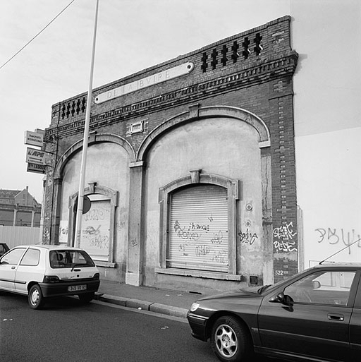 Usine de matériel ferroviaire Les Etablissements de l'Horme et de la Buire puis Usine de construction automobile les Chantiers de la Buire actuellement théâtre des Alphodèles