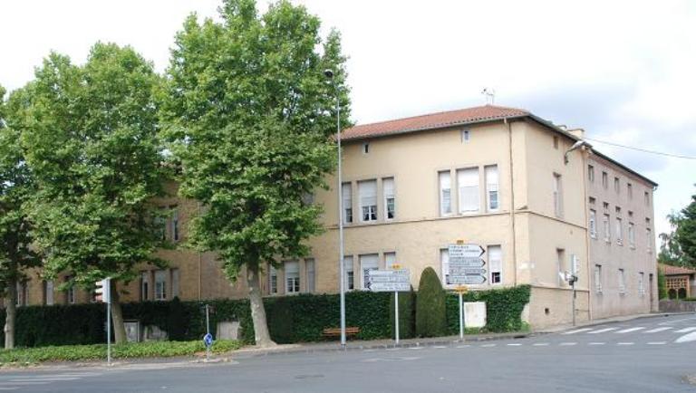 Couvent d'ursulines, puis hospice de la Charité, actuellement maison de retraite les Monts du Soir