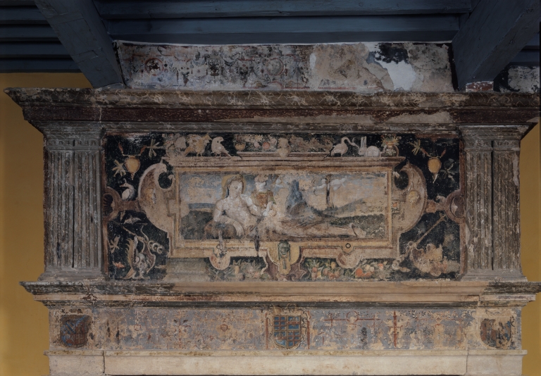 Peintures monumentales de la cheminée : Vénus et Mercure touchés par l'Amour