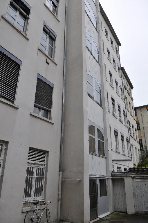 Immeuble-atelier, actuellement immeuble à logements